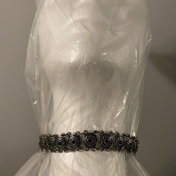 Necklace - Picture 2 of 3